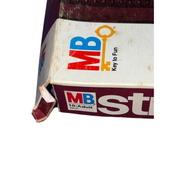 Vintage 1970's Stratego Board Game-ALL PIECES-Used Condition - Picture 2 of 7